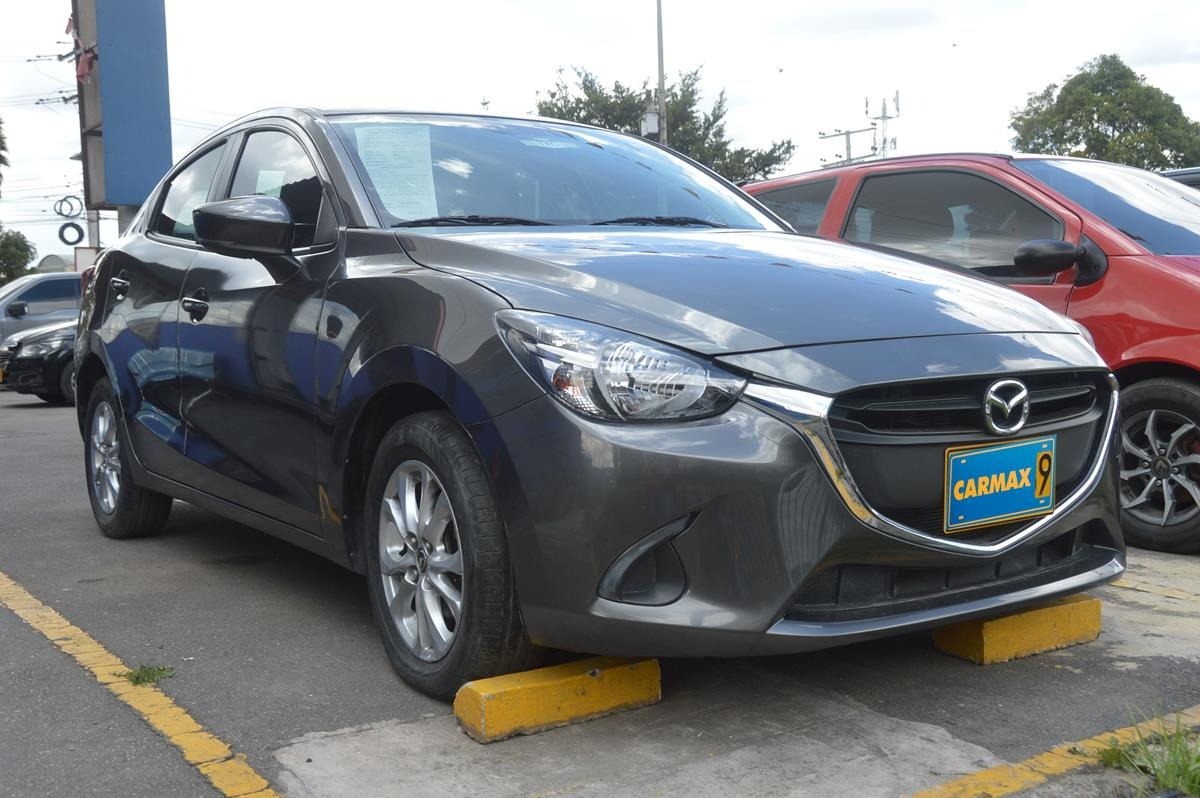 MAZDA 2 SEDAN 2020