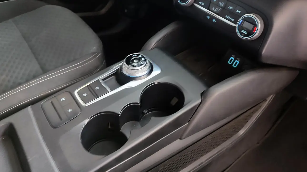 FORD ESCAPE 2021