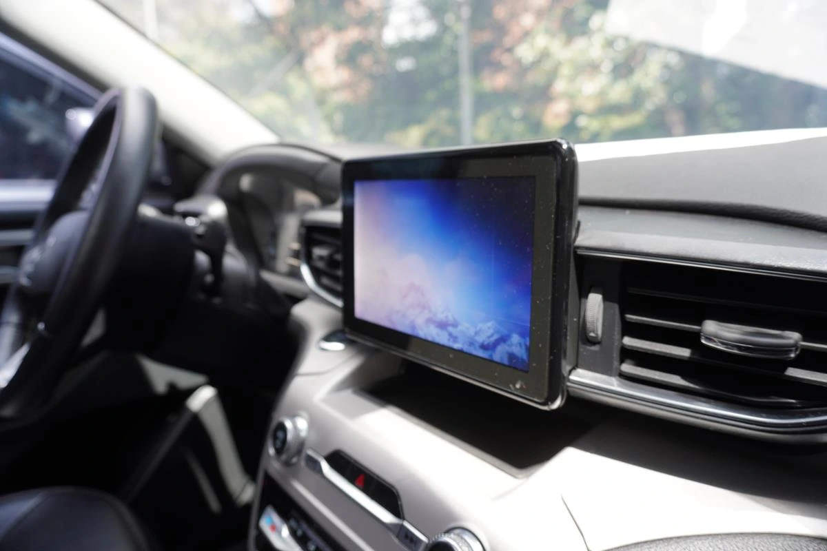 FORD EXPLORER XLT 2023