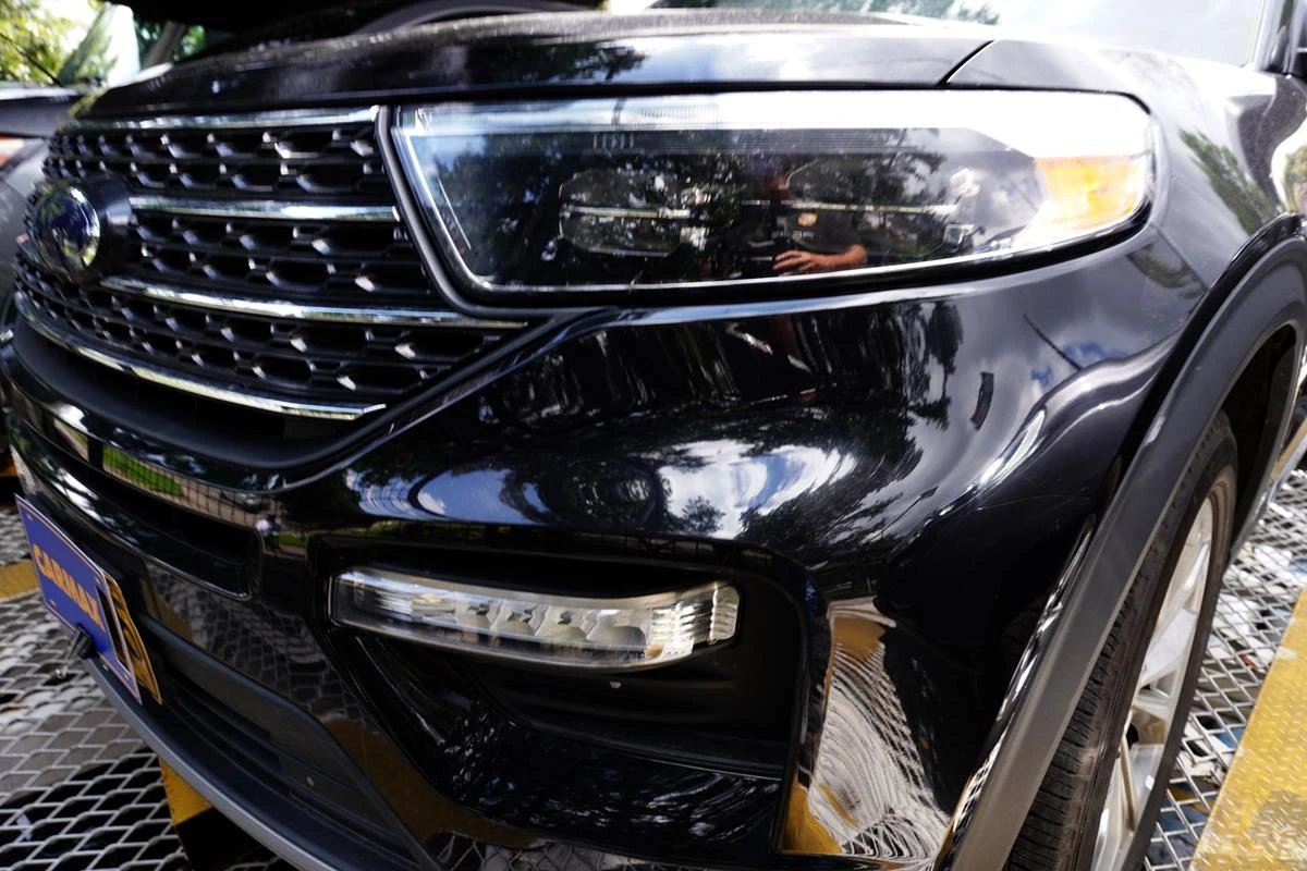 FORD EXPLORER XLT 2023