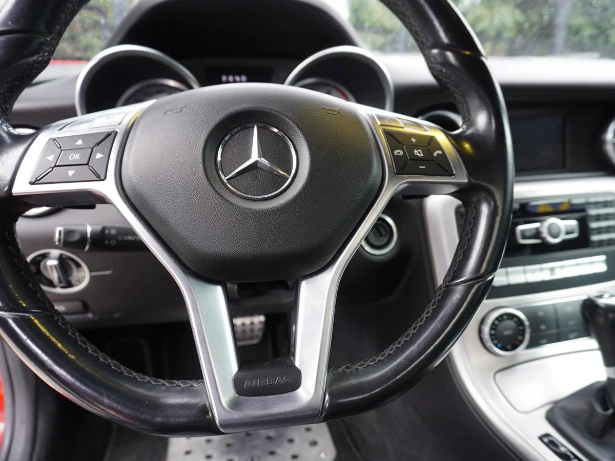 MERCEDES-BENZ SLK 200 2015