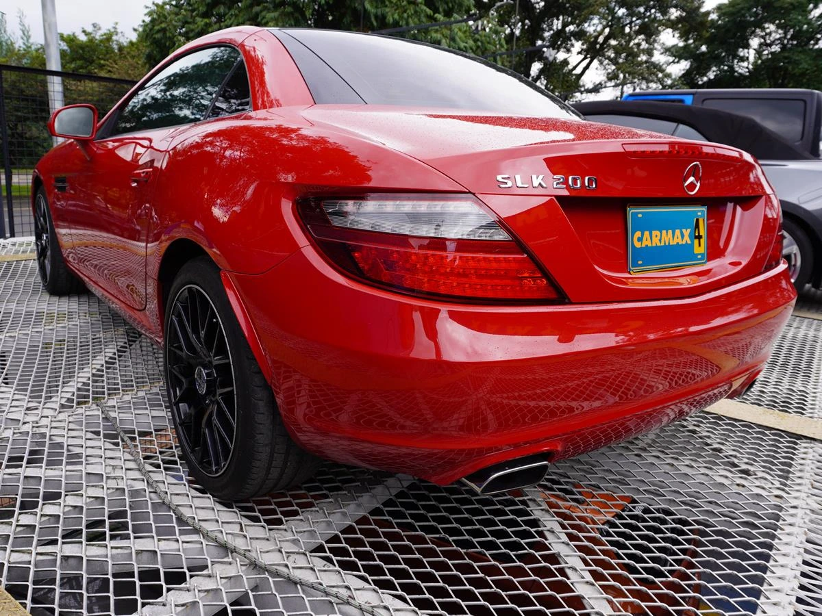 MERCEDES-BENZ SLK 200 2015