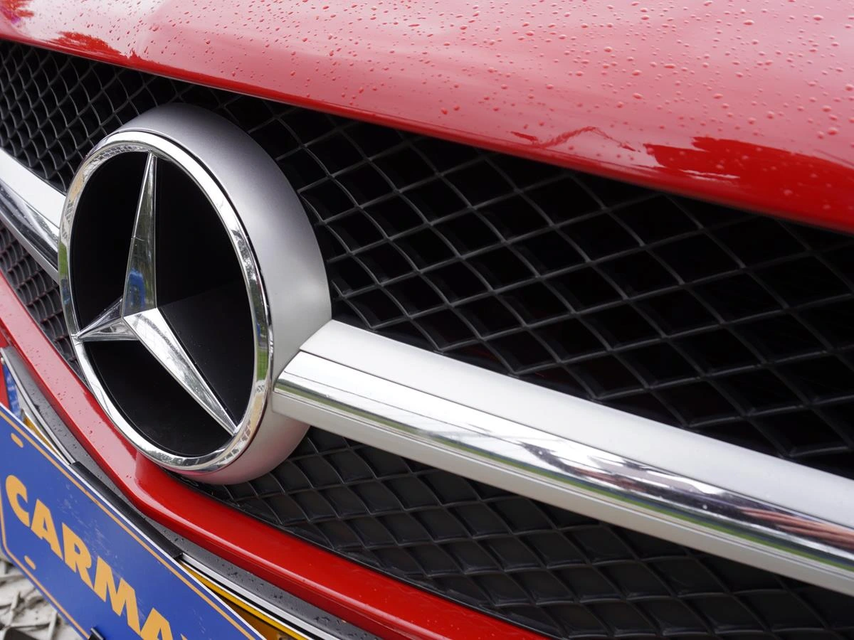 MERCEDES-BENZ SLK 200 2015