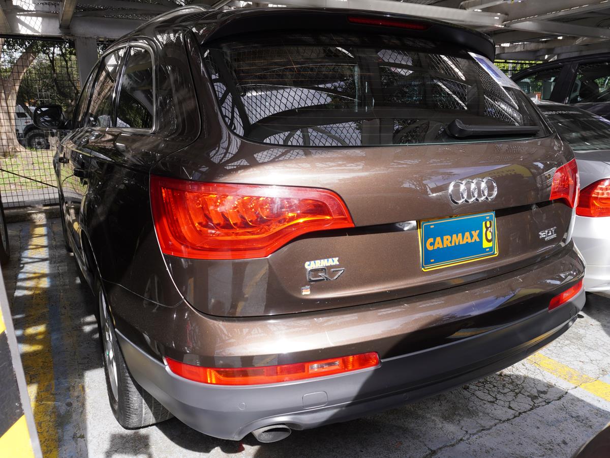 AUDI Q7 2012