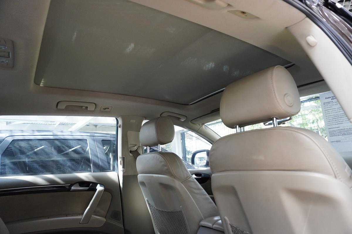AUDI Q7 2012