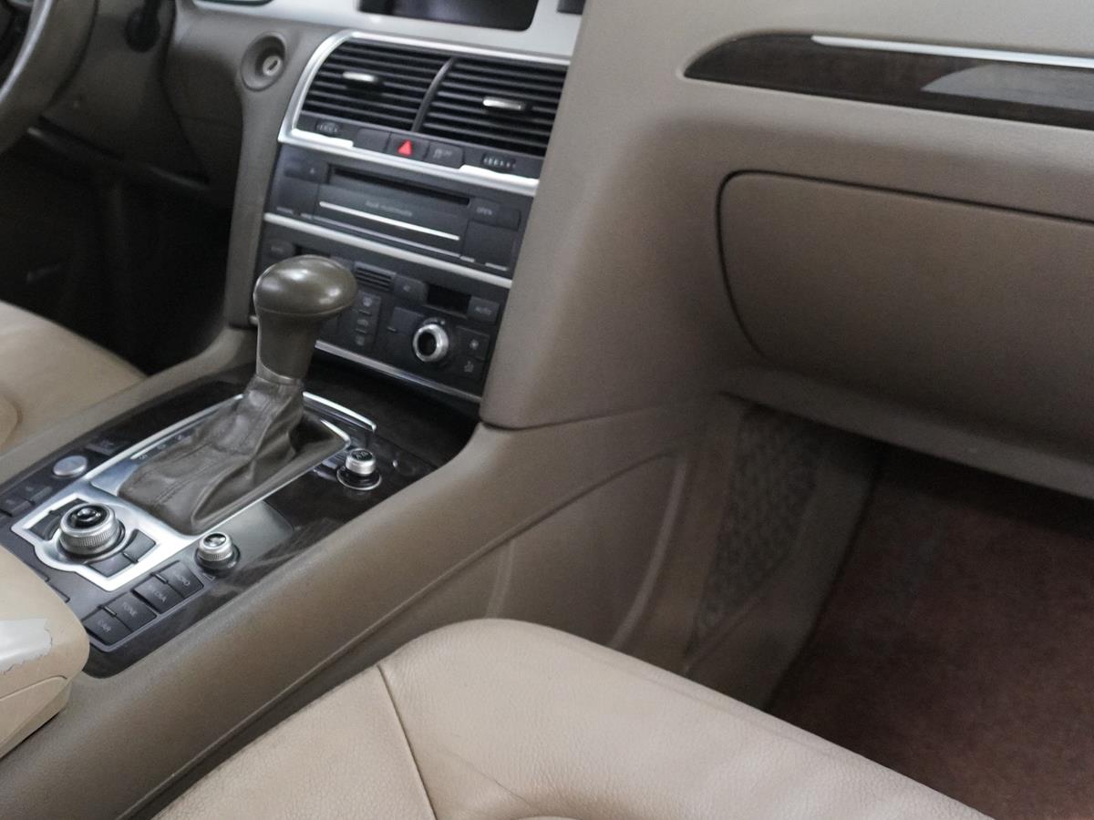 AUDI Q7 2012