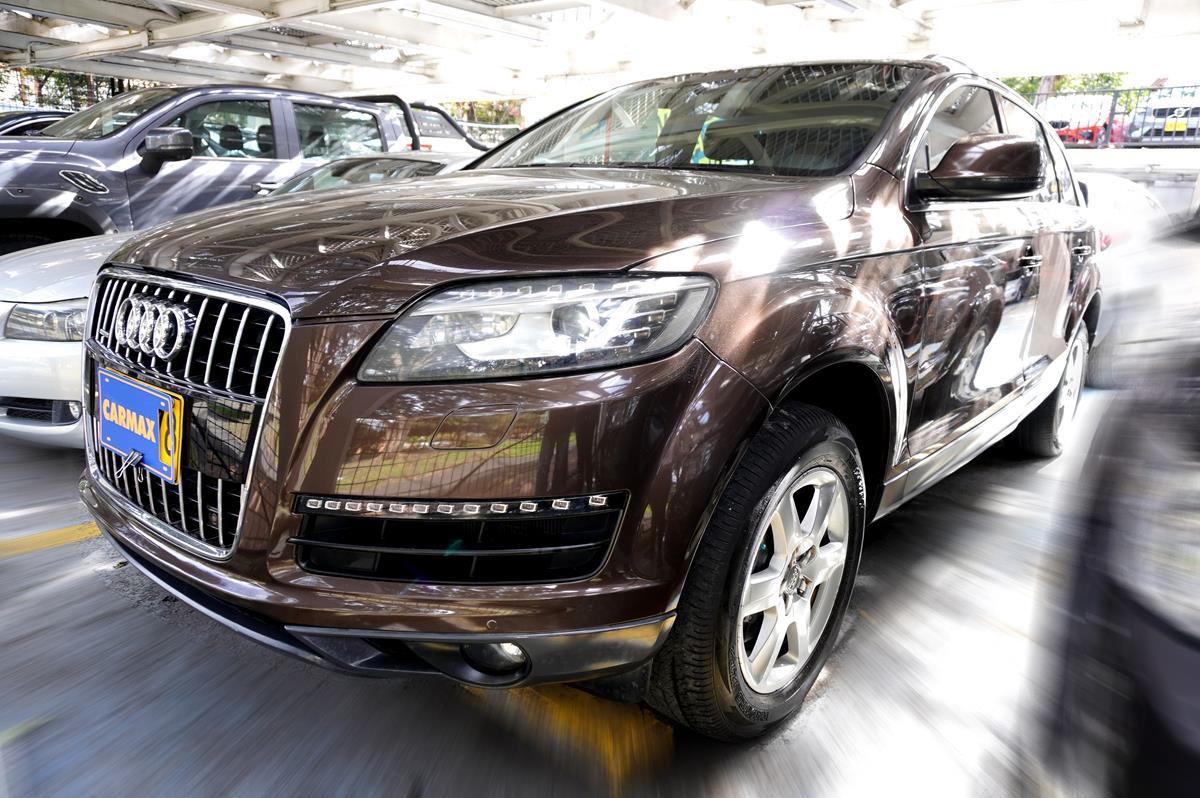 AUDI Q7 2012