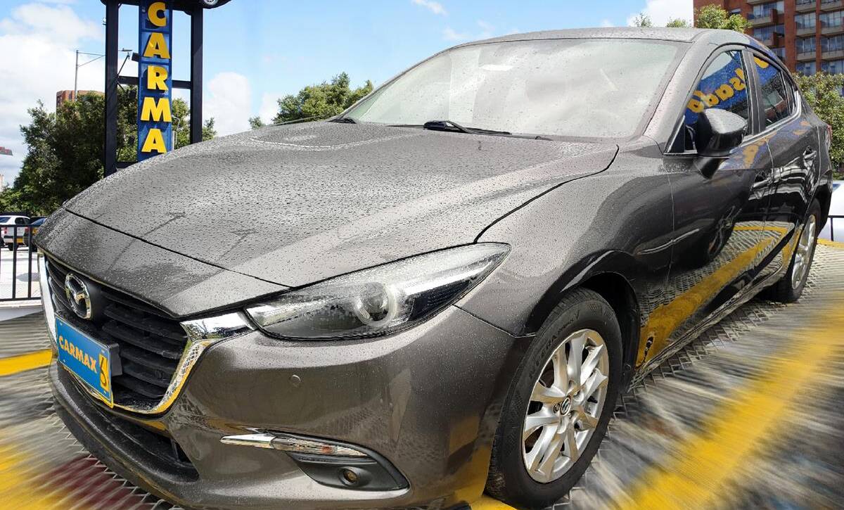 MAZDA 3