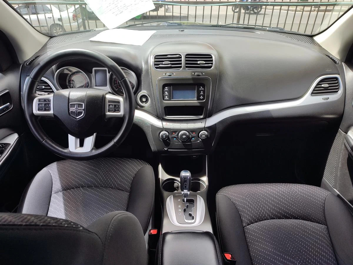 DODGE JOURNEY SE 2018