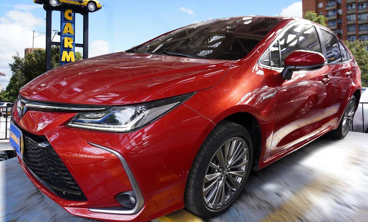 TOYOTA COROLLA
