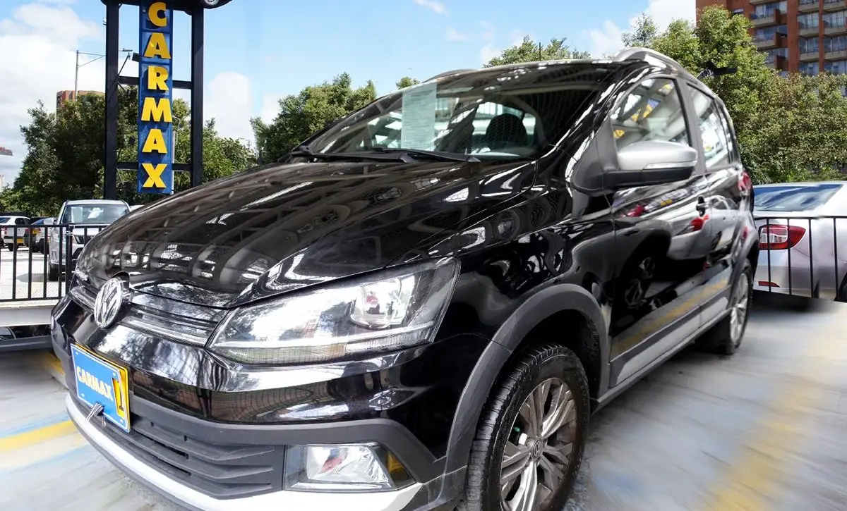 VOLKSWAGEN CROSS FOX