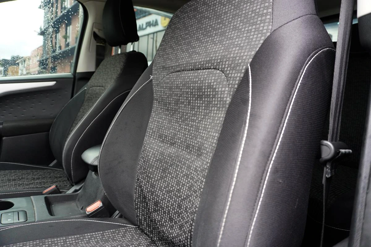 FORD ESCAPE 2021