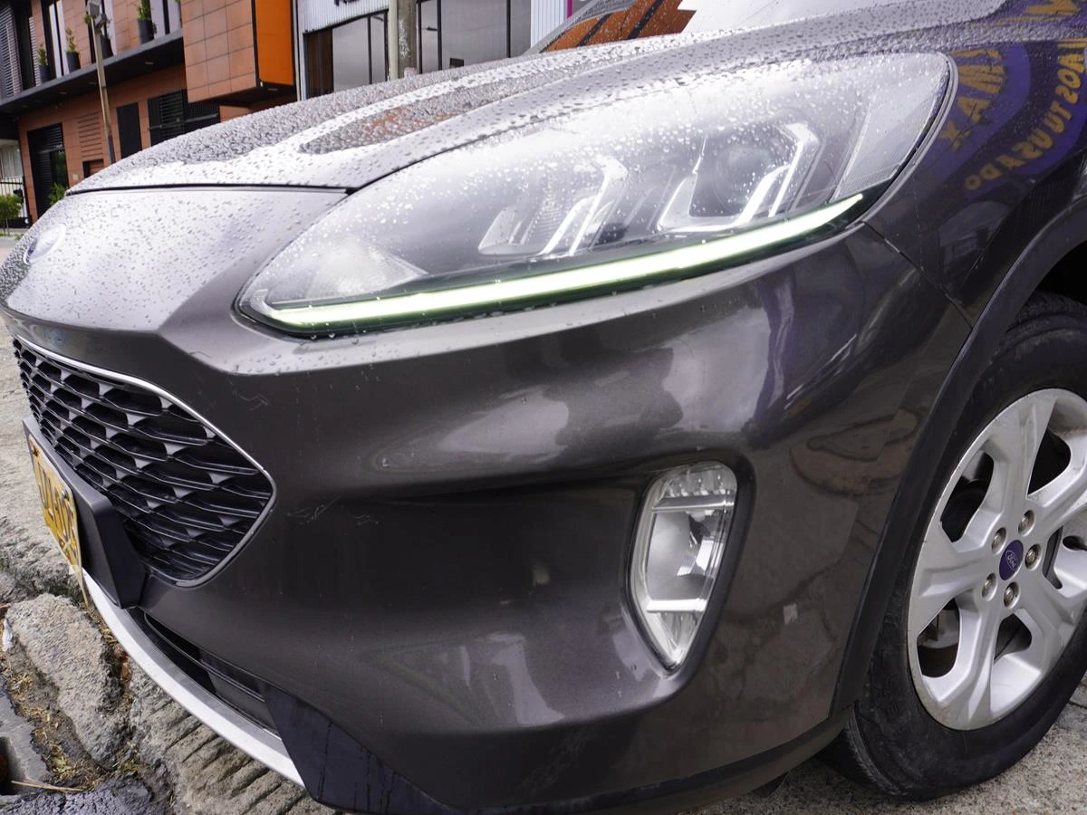 FORD ESCAPE 2021
