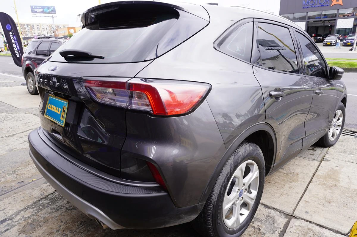 FORD ESCAPE 2021