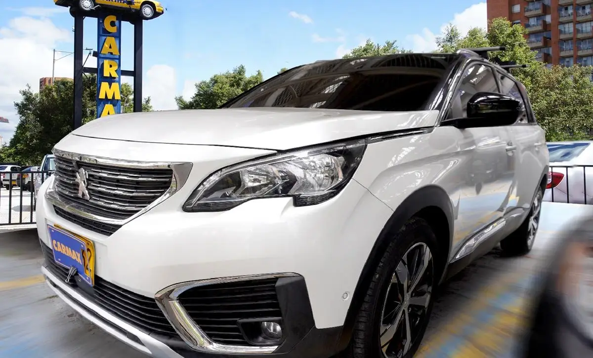 PEUGEOT 5008