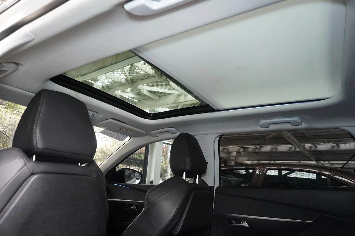 PEUGEOT 5008 2019