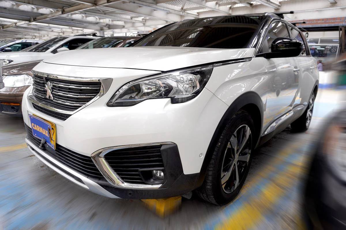 PEUGEOT 5008 2019
