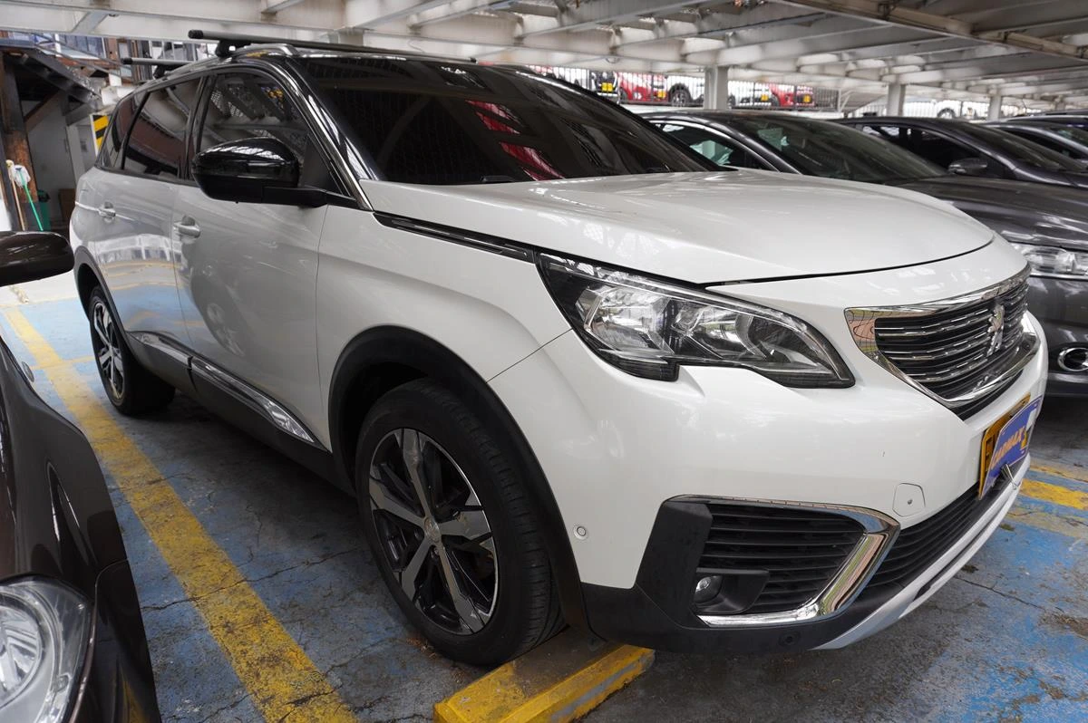 PEUGEOT 5008 2019