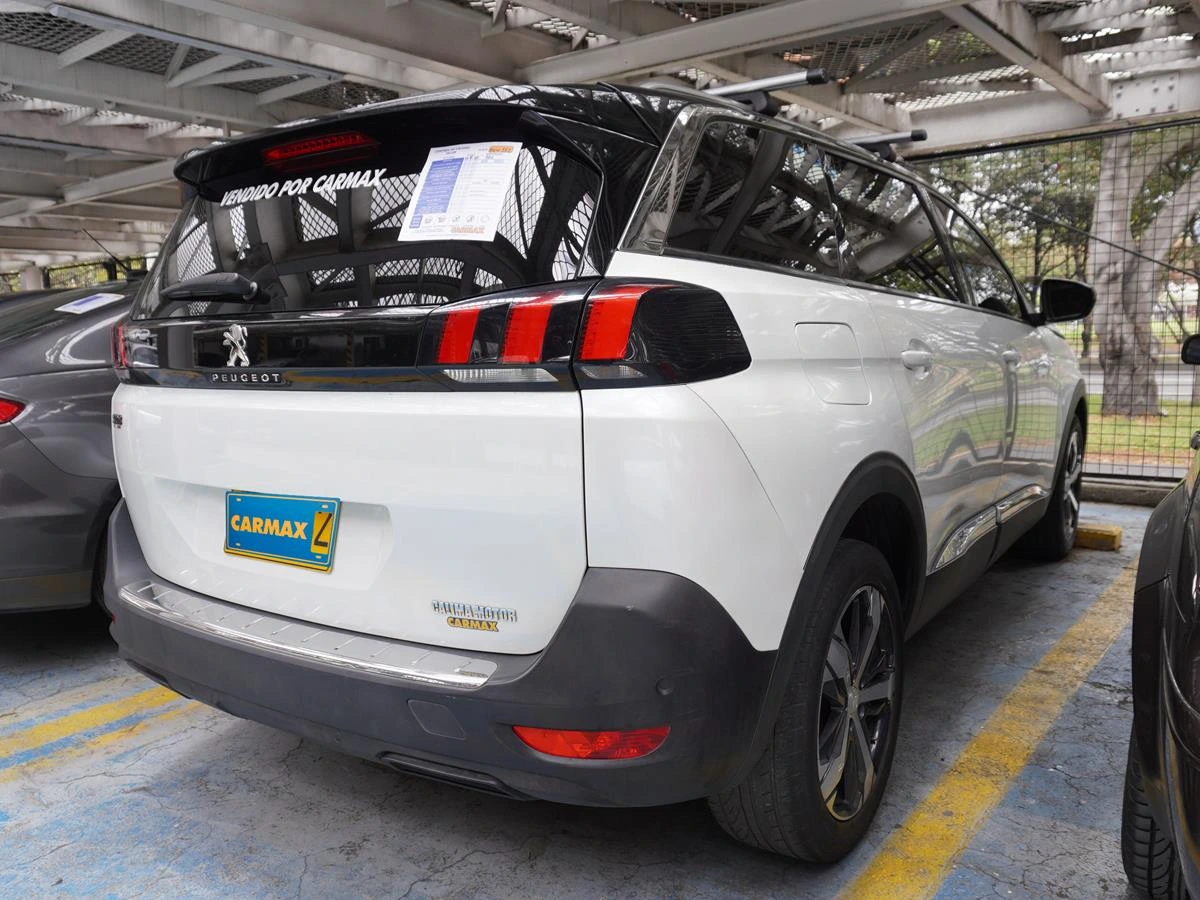 PEUGEOT 5008 2019