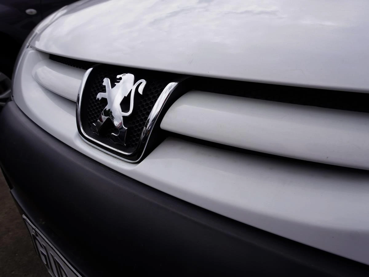 PEUGEOT PARTNER CARGO 2019