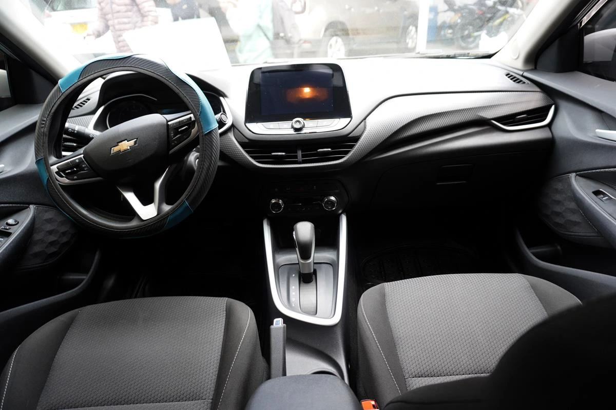 CHEVROLET ONIX 2023