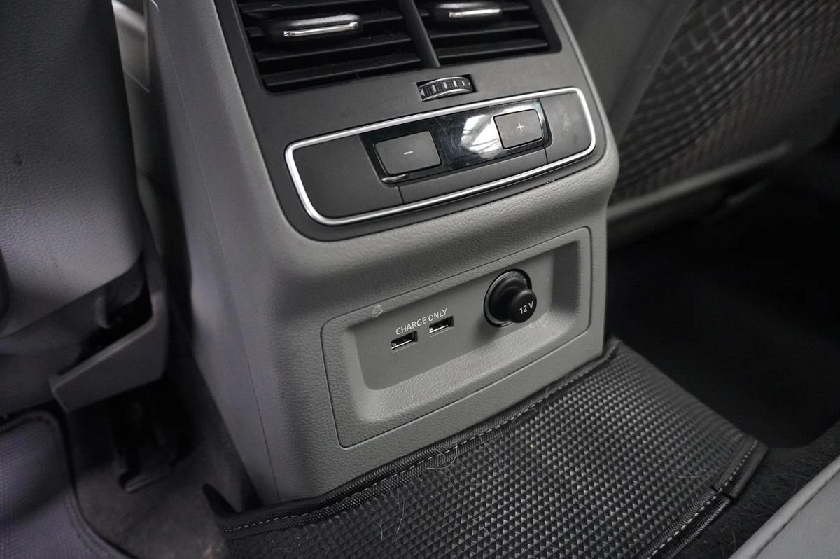 AUDI A4 2022