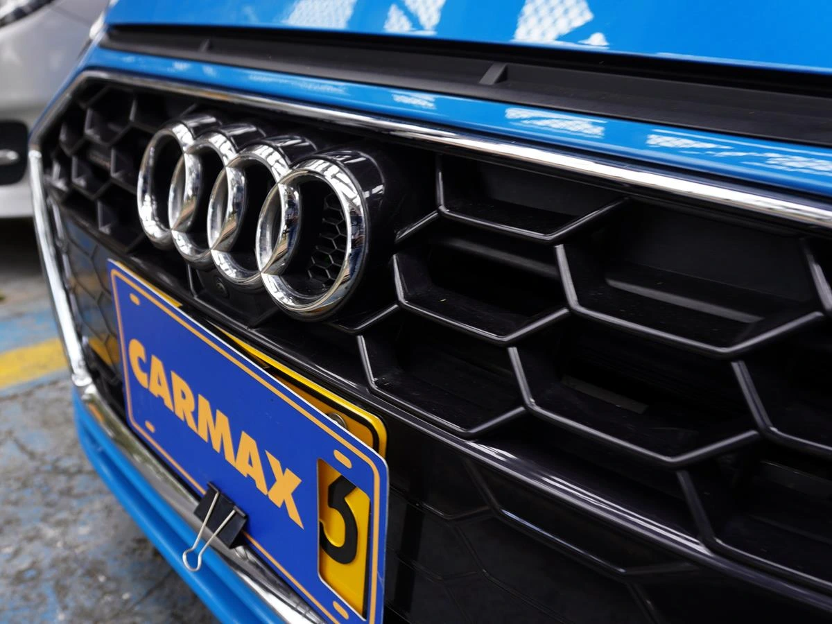 AUDI A4 2022