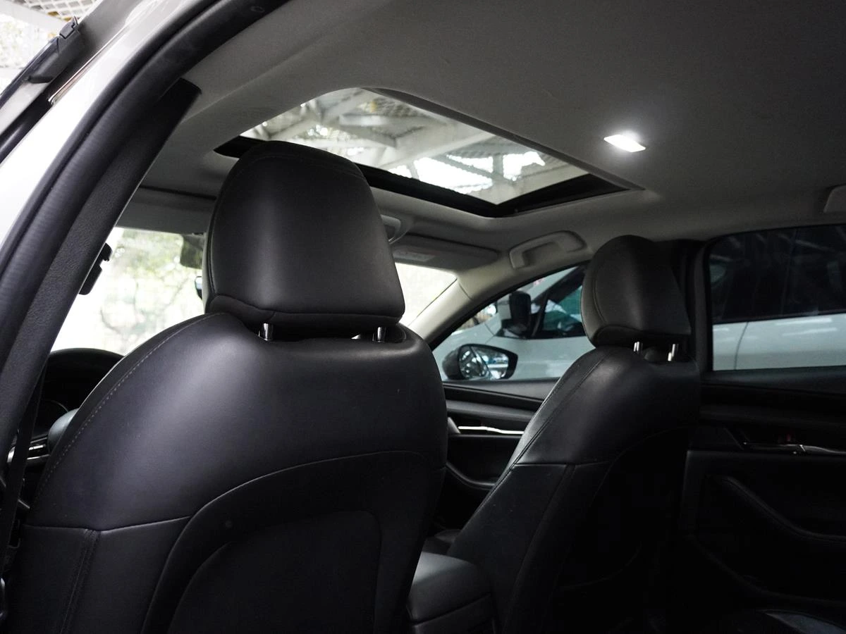 MAZDA 3 GRAND TOURING MHEV 2023