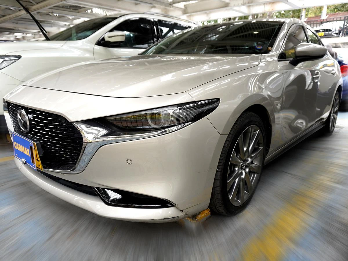 MAZDA 3 GRAND TOURING MHEV 2023