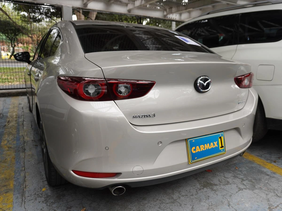 MAZDA 3 GRAND TOURING MHEV 2023