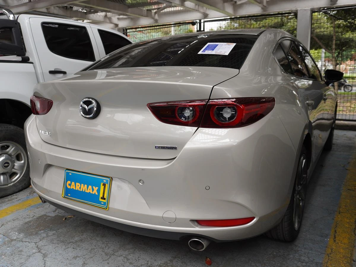 MAZDA 3 GRAND TOURING MHEV 2023