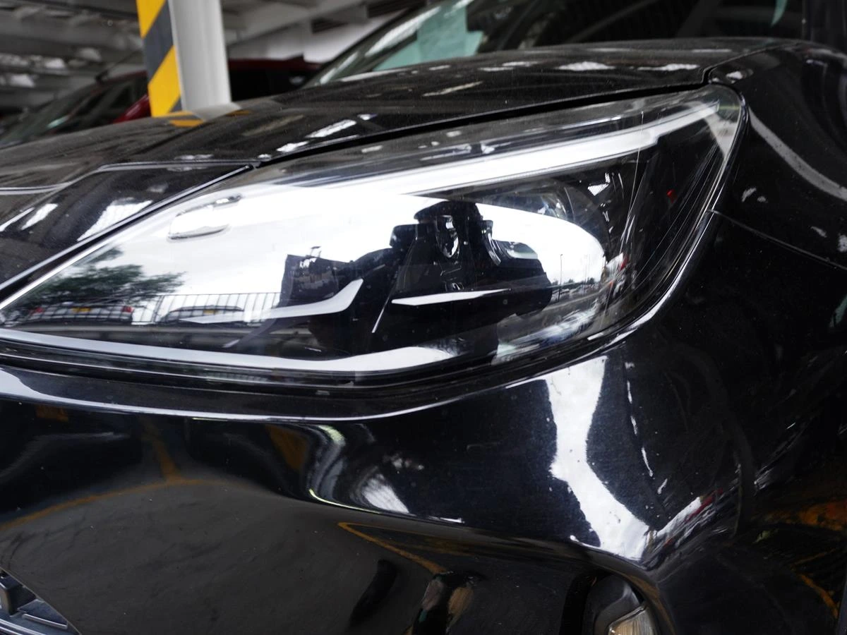 TOYOTA YARIS CROSS 2023