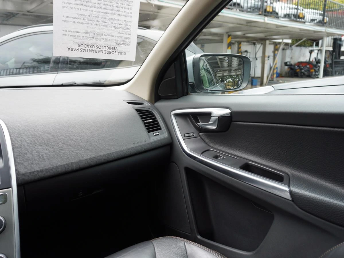 VOLVO XC60 2012