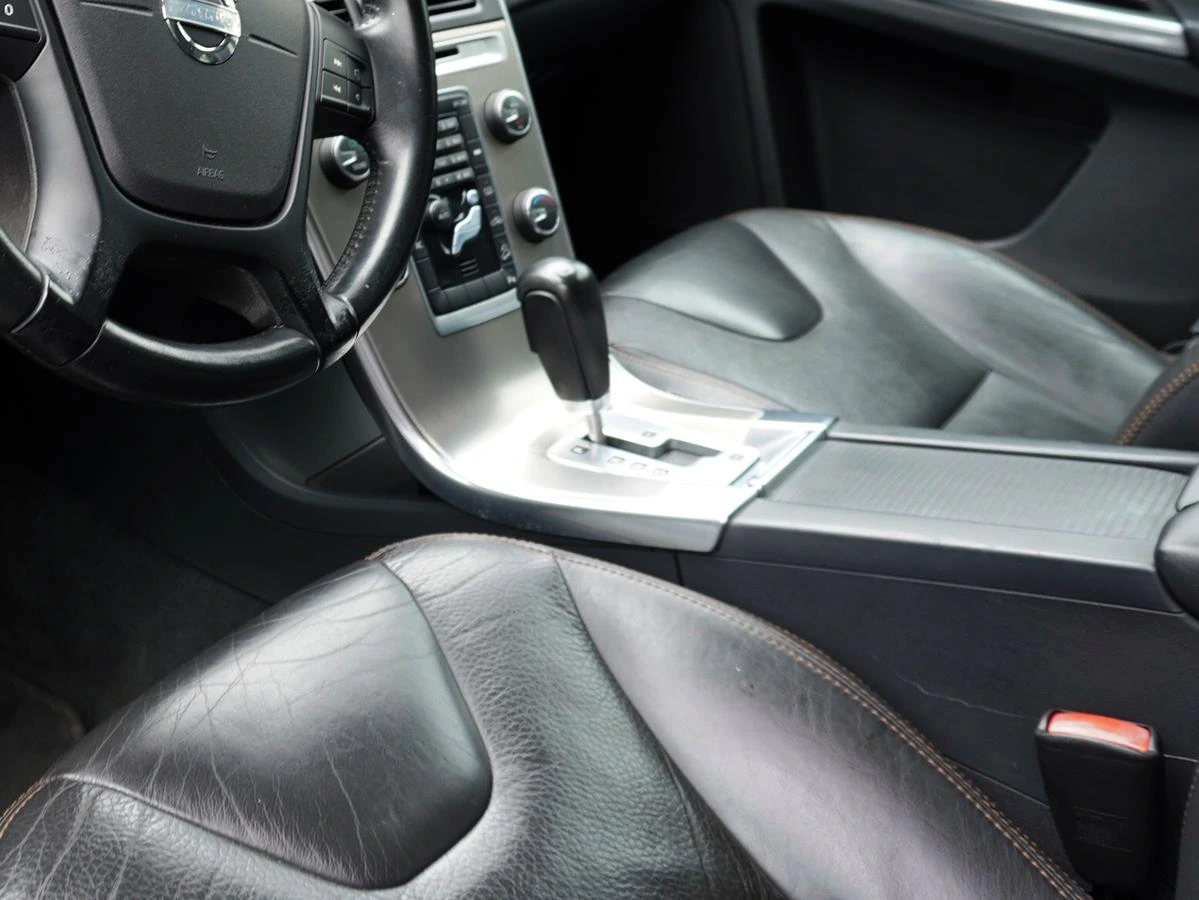 VOLVO XC60 2012