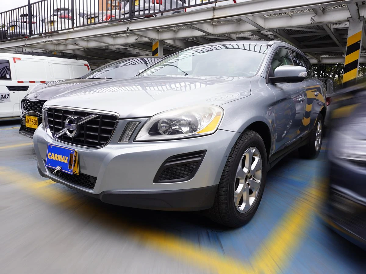 VOLVO XC60 2012