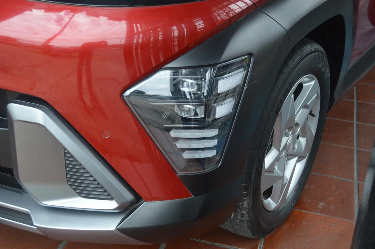 HYUNDAI KONA 2025
