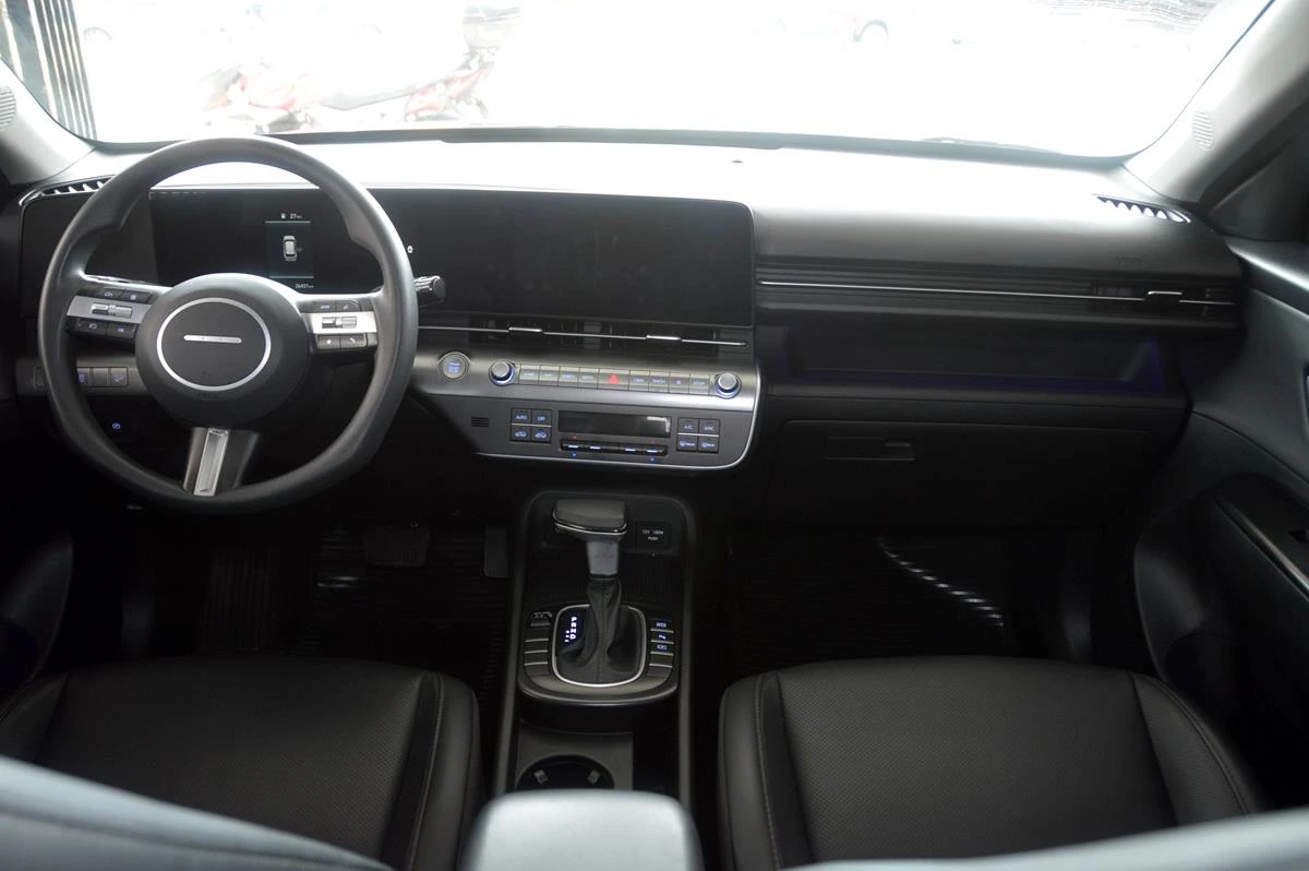 HYUNDAI KONA 2025