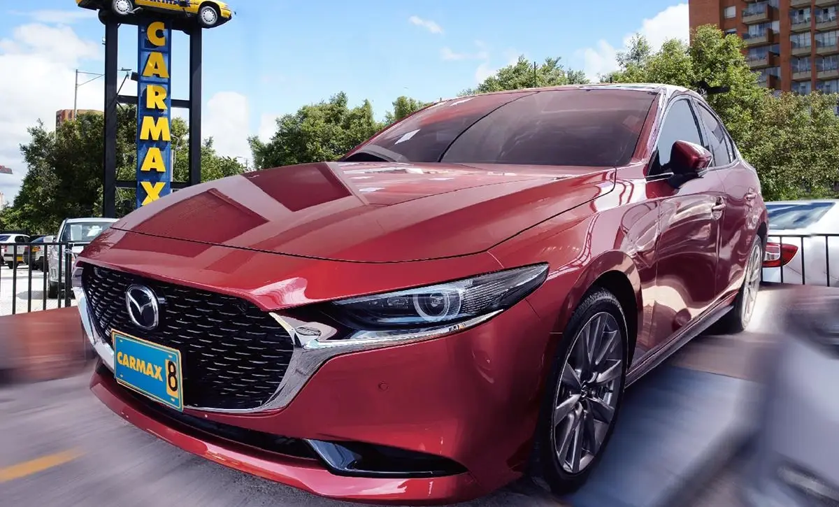 MAZDA 3