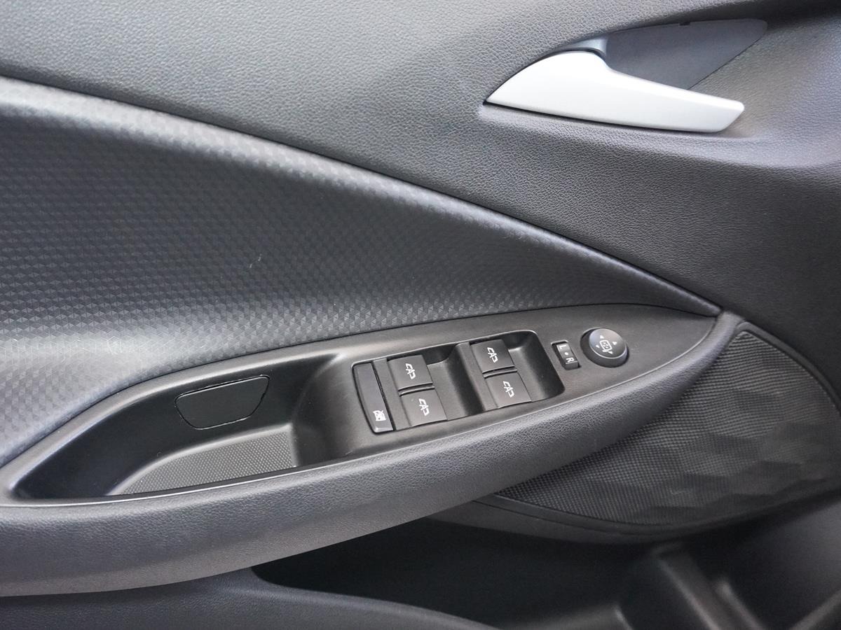 CHEVROLET ONIX 2025