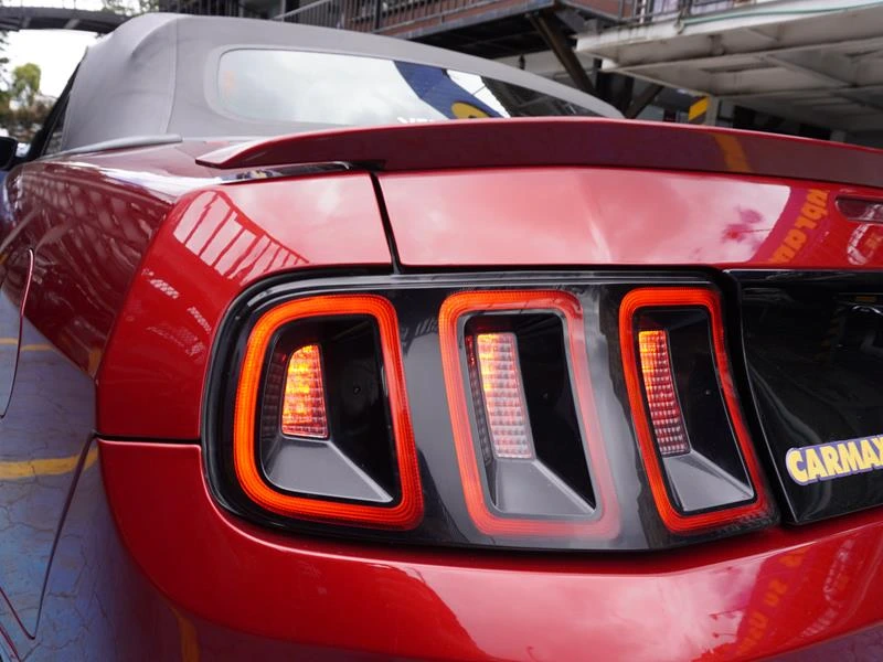 FORD MUSTANG V6 CONVERTIBLE 2014