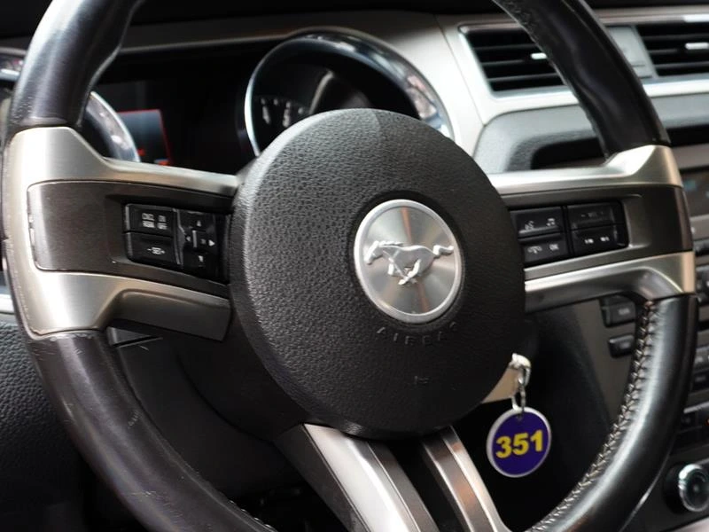 FORD MUSTANG V6 CONVERTIBLE 2014