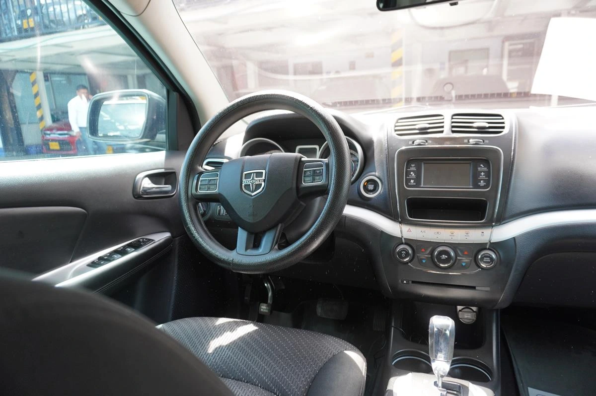 DODGE JOURNEY SE 2400CC 2017