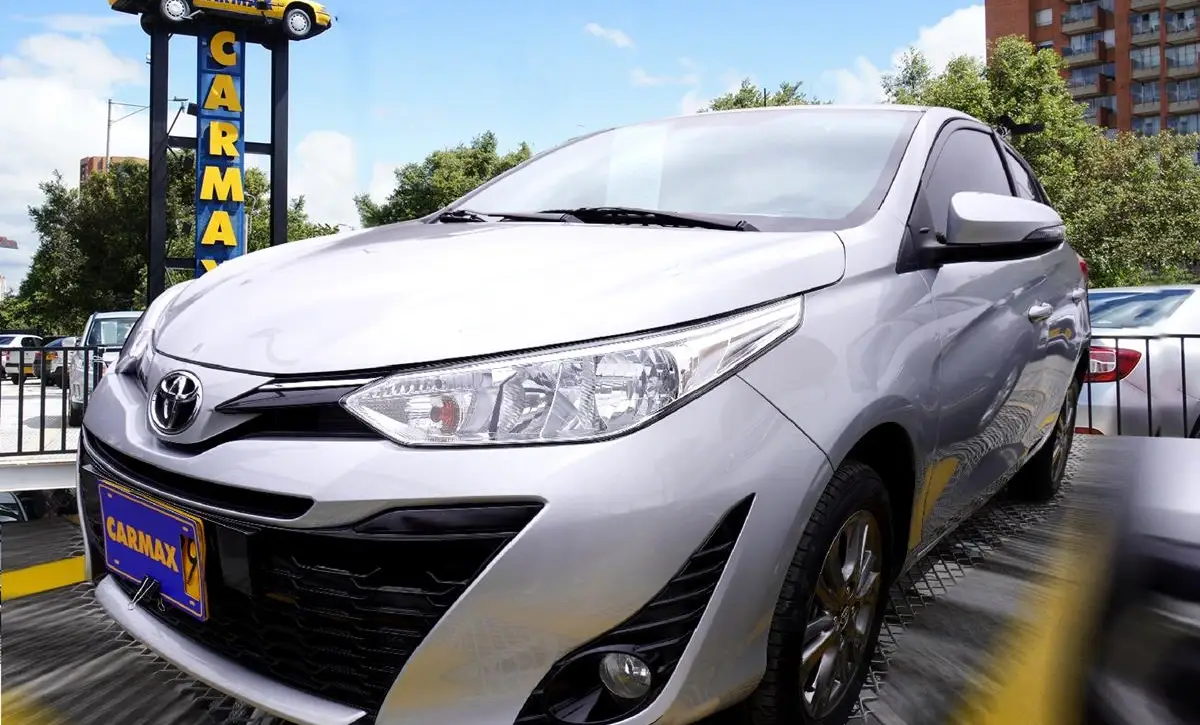 TOYOTA YARIS XS