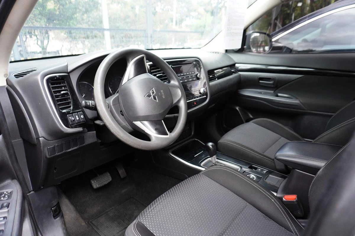 MITSUBISHI OUTLANDER KAITEKI 2400CC 4X4 2022