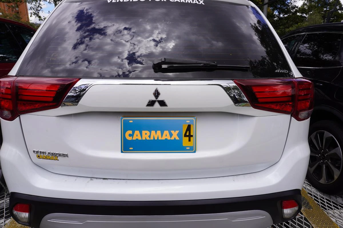 MITSUBISHI OUTLANDER KAITEKI 2400CC 4X4 2022