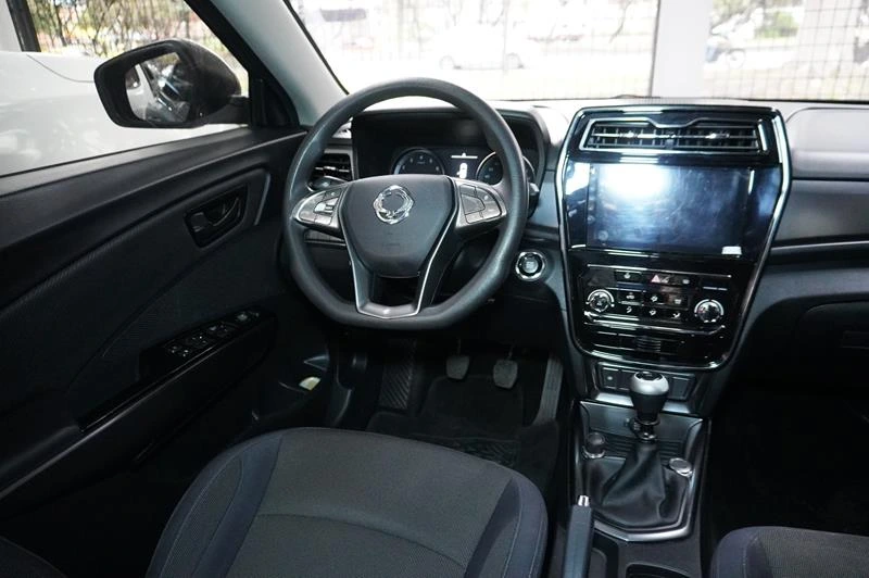 SSANGYONG TIVOLI 2024