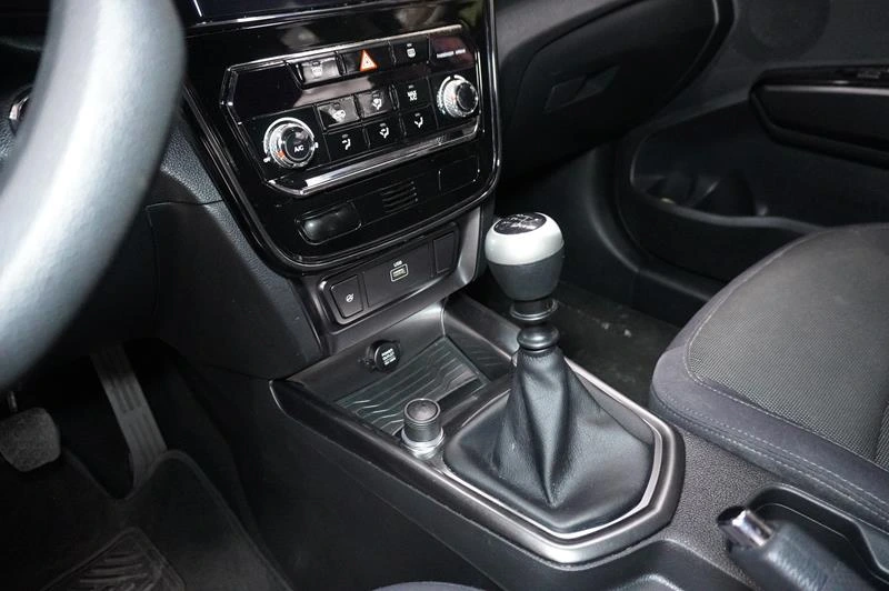 SSANGYONG TIVOLI 2024