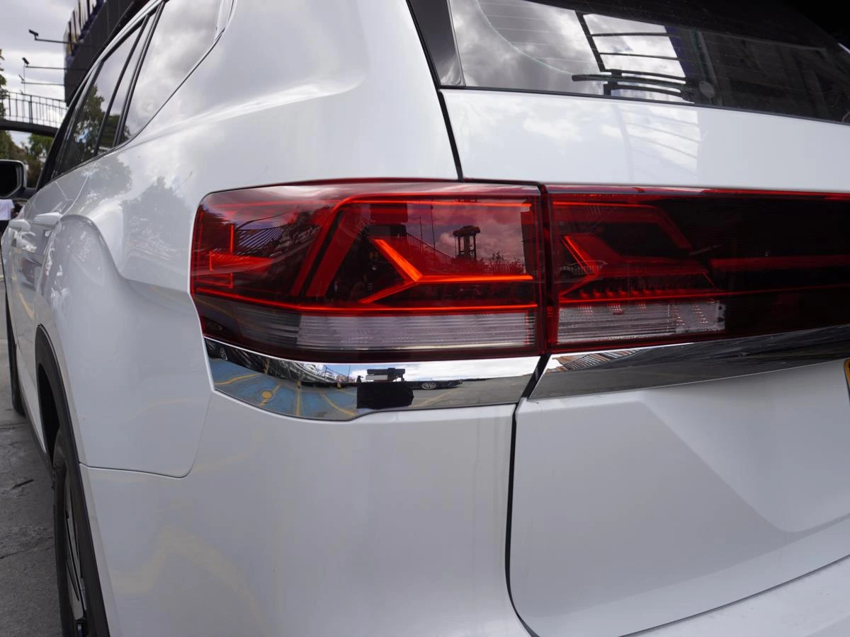 VOLKSWAGEN TERAMONT HIGHLINE TP 3600CC 2026