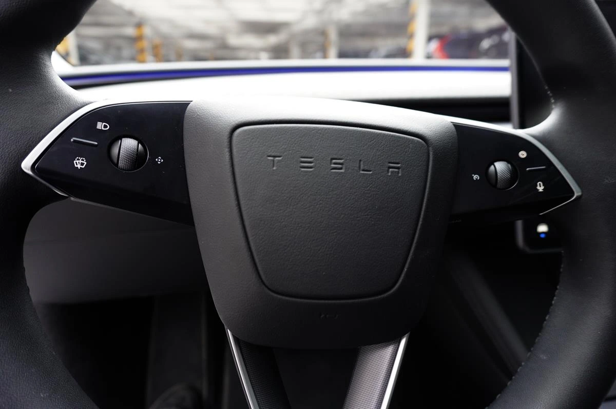 TESLA MODEL 3 2026
