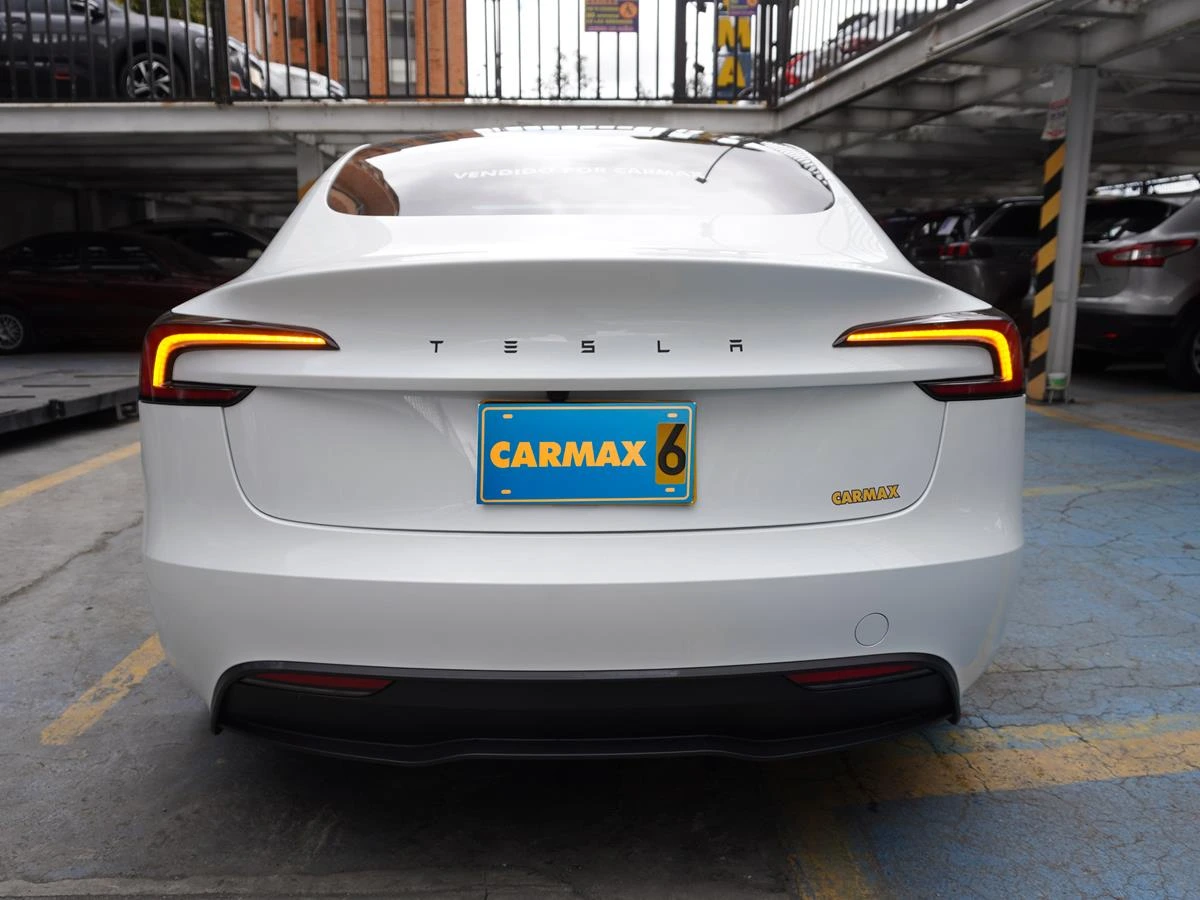 TESLA MODEL 3 2026